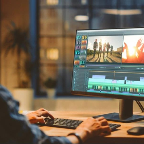 Créer des supports de communication avec un outil de design graphique